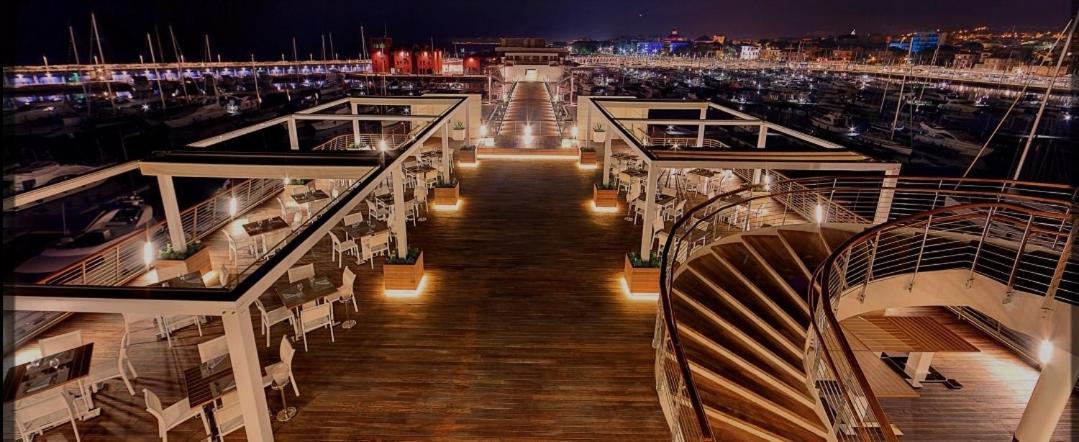 Loano Centro Storico Appartamento Loft Con Parcheggioprivatogratuito Bagian luar foto